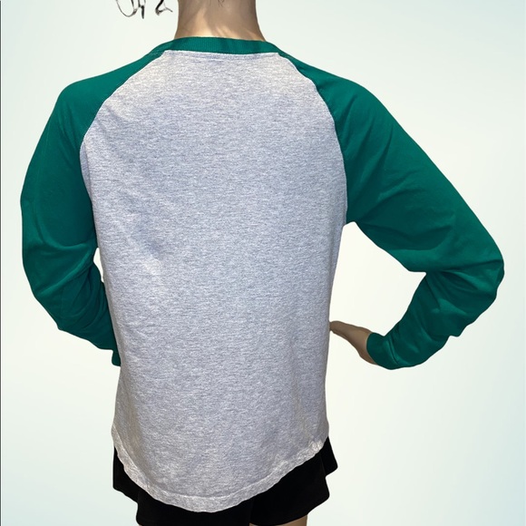 Dr. Seuss The Grinch Christmas Long-Sleeved Raglan Tee T-Shirt Size Medium VGC - Picture 3 of 4